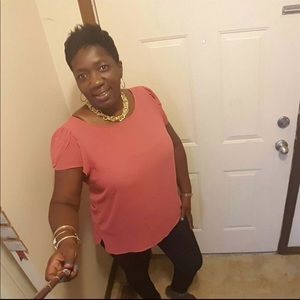 Meet your Posher, Adriene